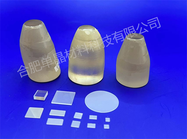 钛酸锶（SrTiO3）